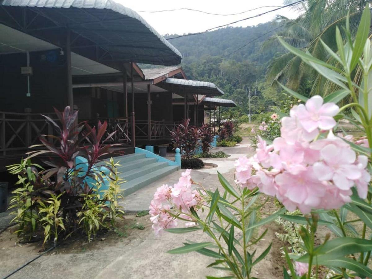 Tioman Peladang Chalet Tioman island Exterior photo